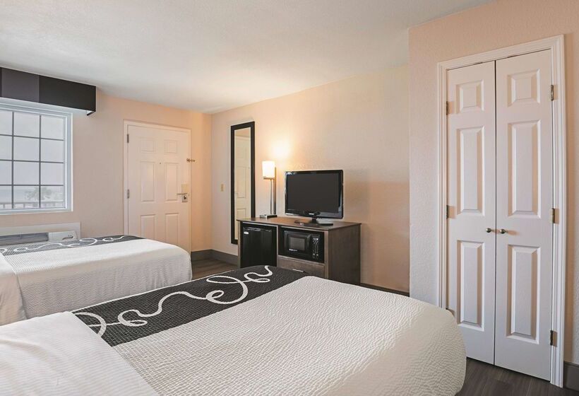 هتل Wingate By Wyndham Galveston East Beach