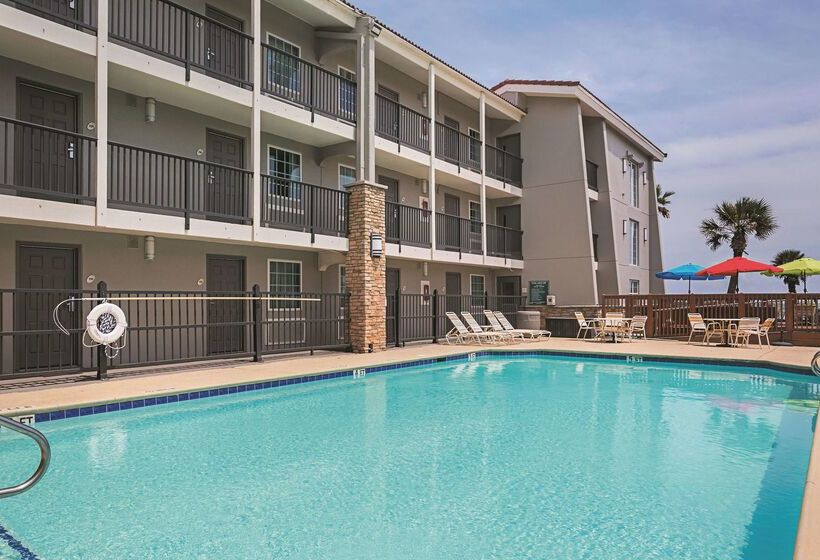 هتل Wingate By Wyndham Galveston East Beach