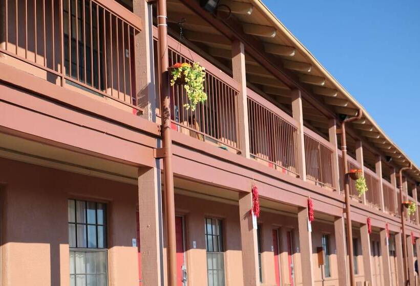هتل San Mateo Inn