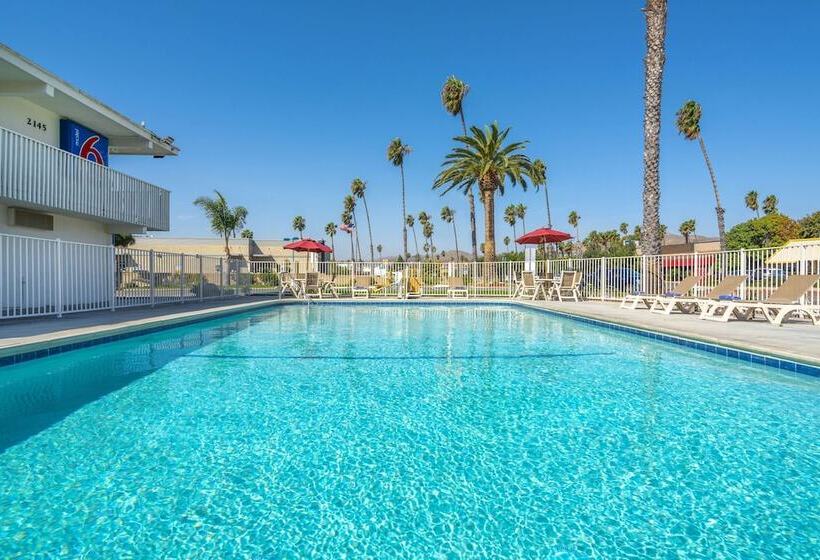 Motel 6 Ventura, Ca   Beach