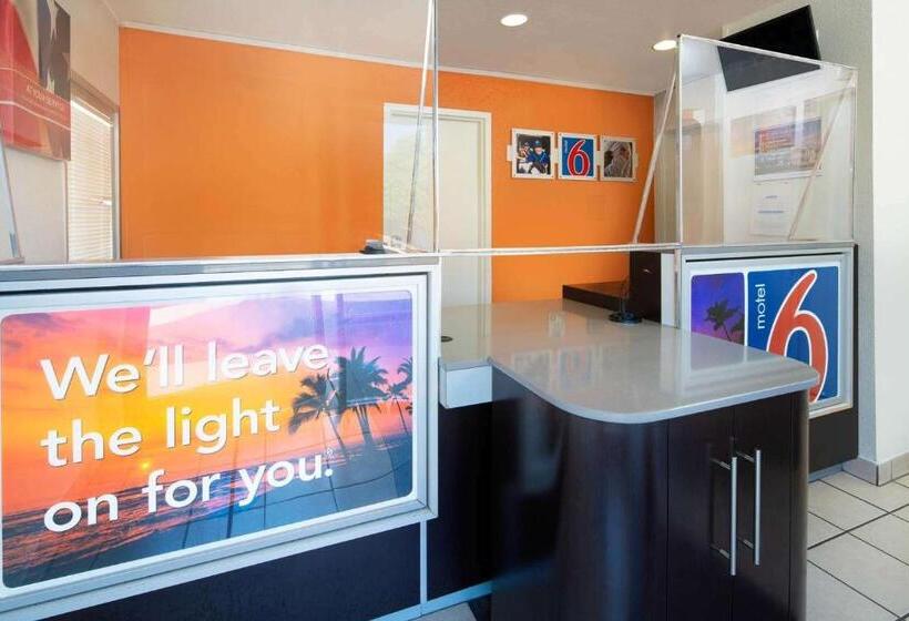 Motel 6arcadia, Ca  Los Angeles  Pasadena Area