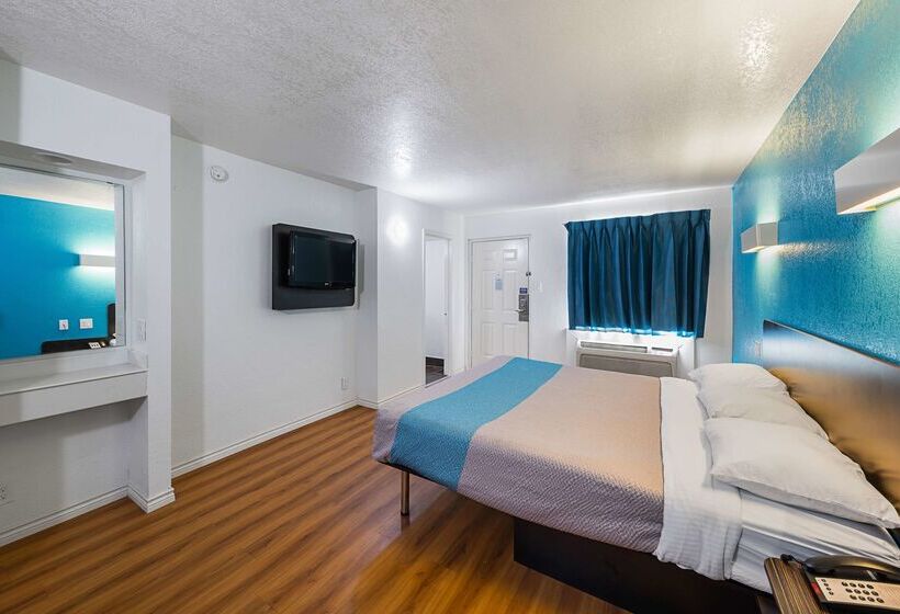 Motel 6grand Prairie, Tx  Interstate 30