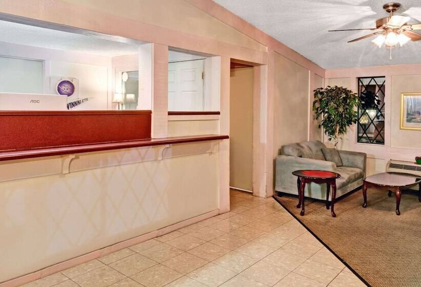 فندق على الطريق Knights Inn Austell