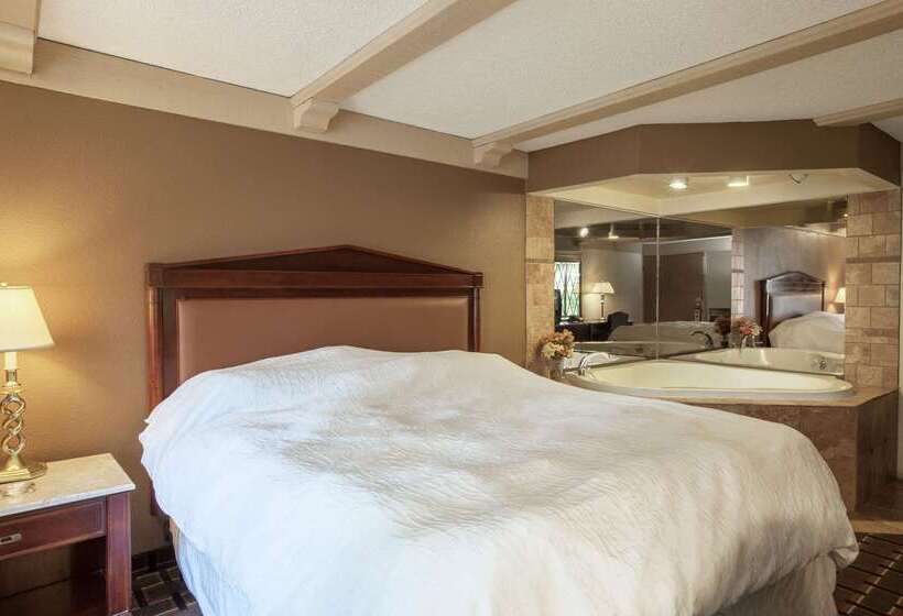 汽车旅馆  Knights Inn Greensburg