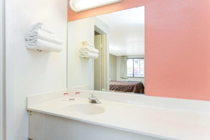 فندق على الطريق Knights Inn Punta Gorda