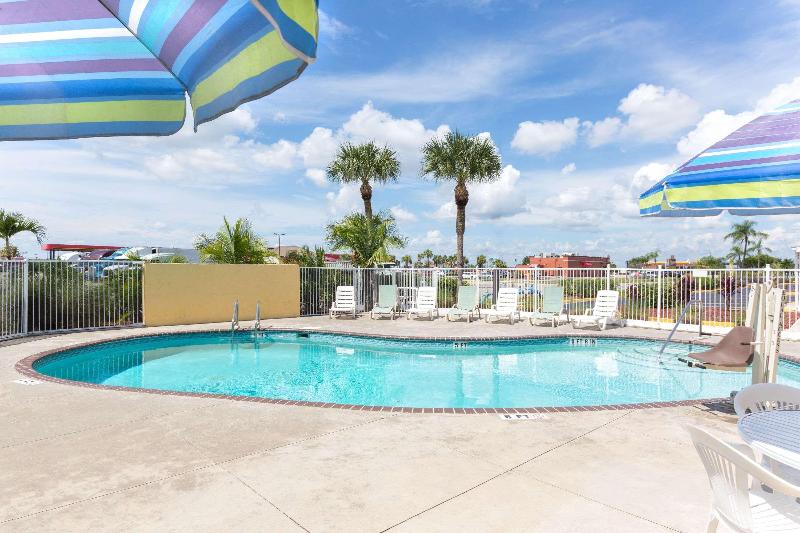 فندق على الطريق Knights Inn Punta Gorda