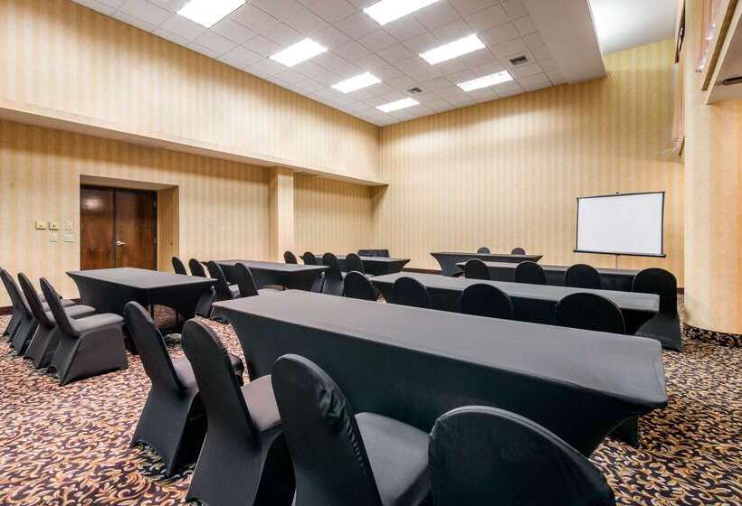 리조트 Quality Inn & Suites Tarpon Springs South