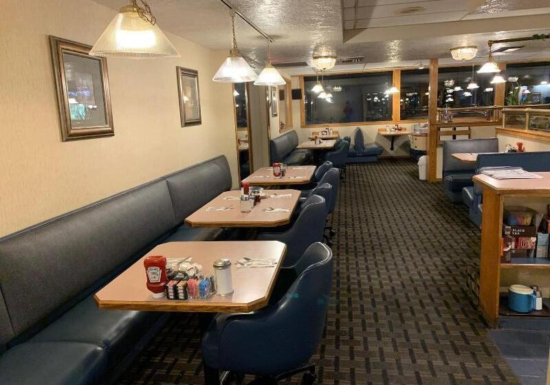 בית מלון כפרי America S Best Value Inn Sandpoint