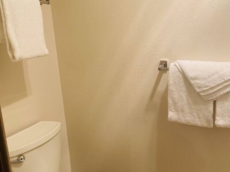 בית מלון כפרי America S Best Value Inn Sandpoint