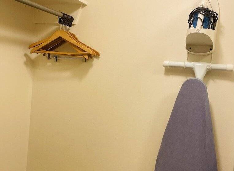 בית מלון כפרי America S Best Value Inn Sandpoint