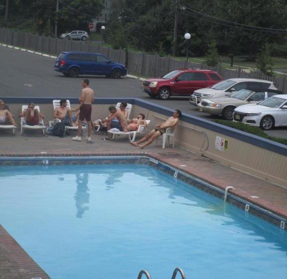 فندق Neptune Motor Lodge