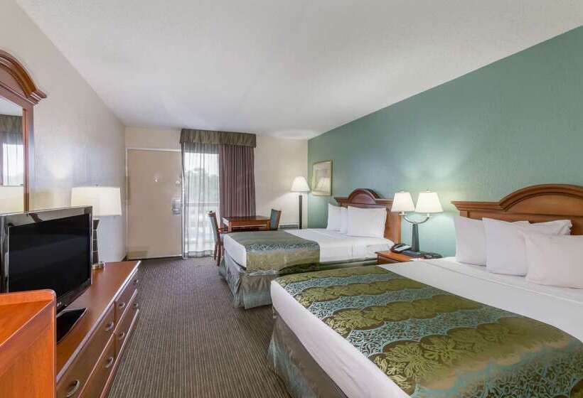 בית מלון כפרי Baymont By Wyndham Sarasota