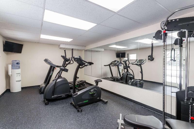 בית מלון כפרי Baymont By Wyndham Sarasota