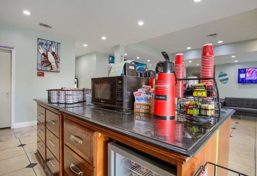 هتل Beachside Resort