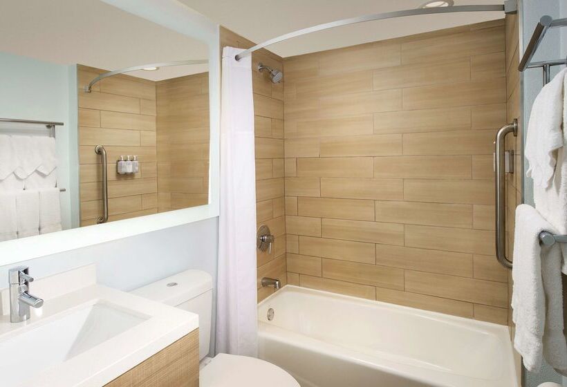 בית מלון כפרי Best Western Beachside Inn