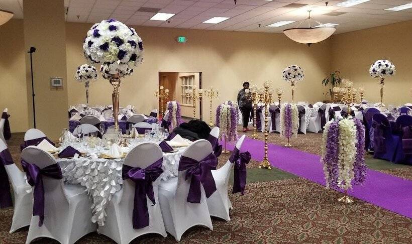 Best Western Plus Hotel & Conference Center