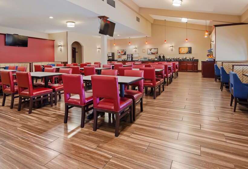 בית מלון כפרי Best Western Plus Heritage Inn