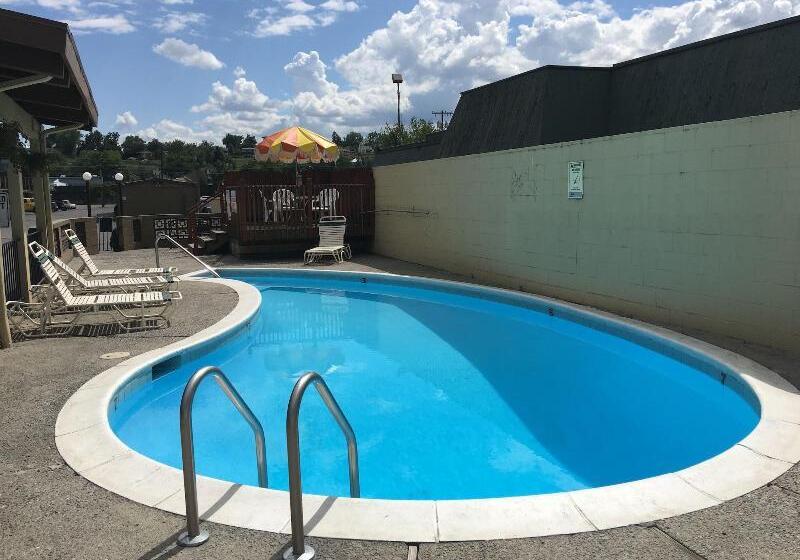 فندق Cedars Inn Lewiston