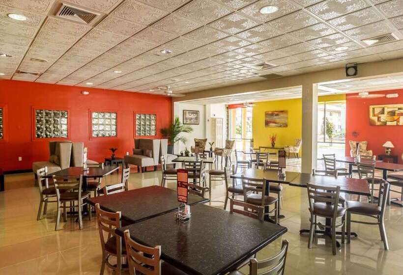 هتل Clarion Inn Near Mcallen Airport