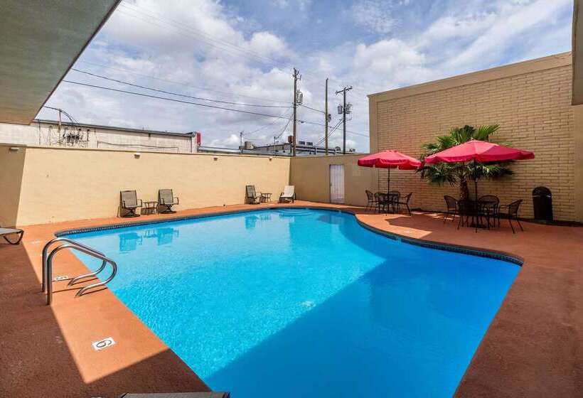 هتل Clarion Inn Near Mcallen Airport