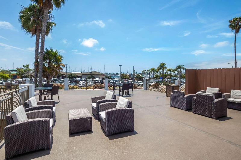 هتل Comfort Inn San Diego Airport At The Harbor