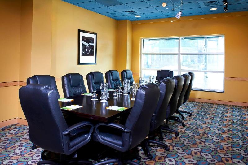 هتل Courtyard By Marriott Detroit Downtown