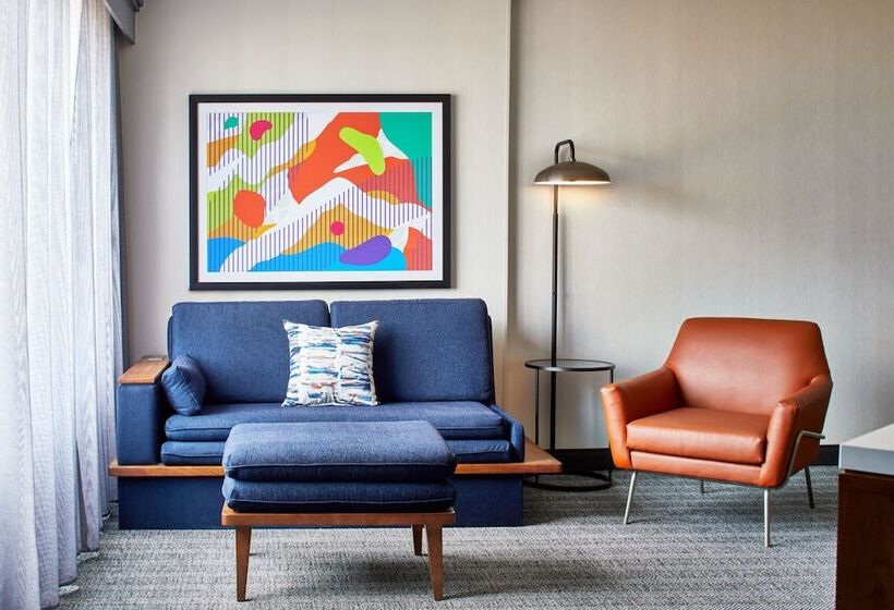 هتل Courtyard By Marriott Detroit Downtown