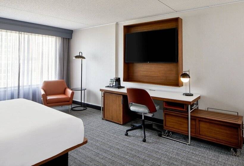 هتل Courtyard By Marriott Detroit Downtown