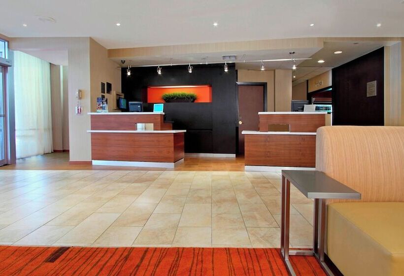 فندق Courtyard By Marriott Lyndhurst/meadowlands