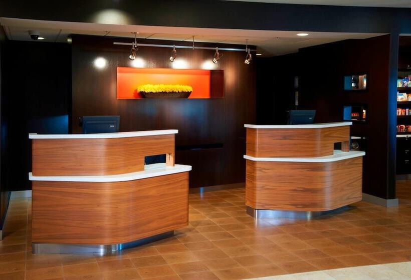 هتل Courtyard By Marriott Rockford