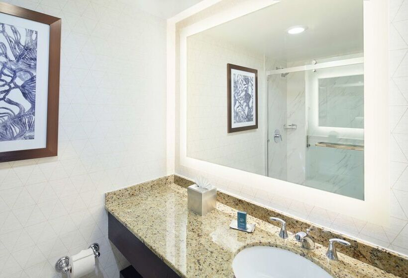 فندق Doubletree By Hilton Atlanta   Roswell