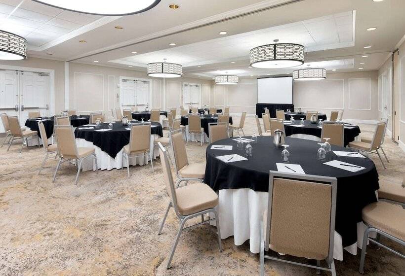 فندق Doubletree By Hilton Atlanta   Roswell