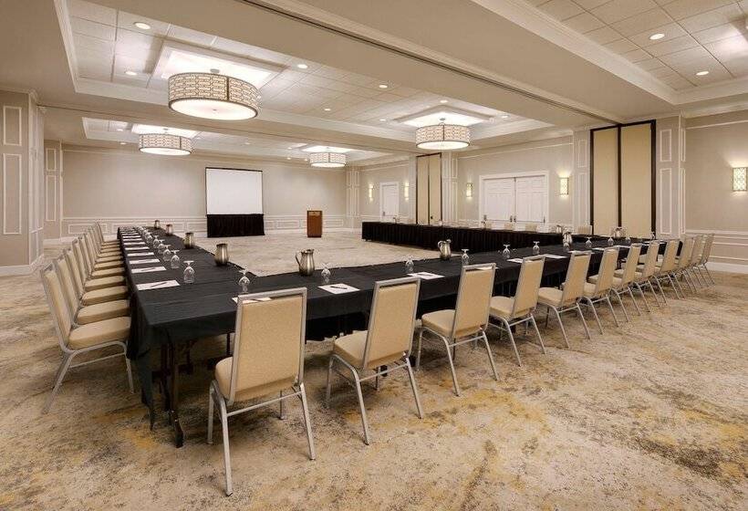 فندق Doubletree By Hilton Atlanta   Roswell