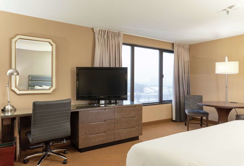 هتل Doubletree By Hilton Bloomington Minneapolis South