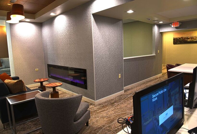 فندق Doubletree By Hilton Helena Downtown