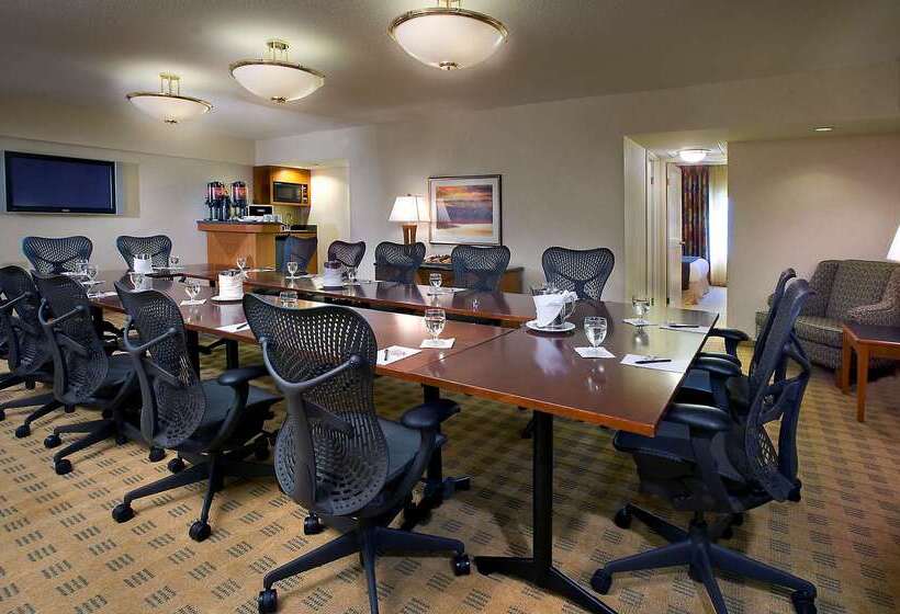 酒店 Doubletree Suites By Hilton Htl & Conf Cntr Downers Grove