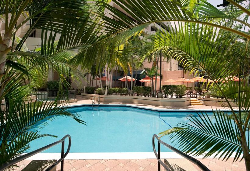 فندق Embassy Suites Boca Raton