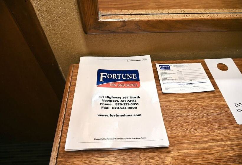 호텔 Fortune Inn & Suites