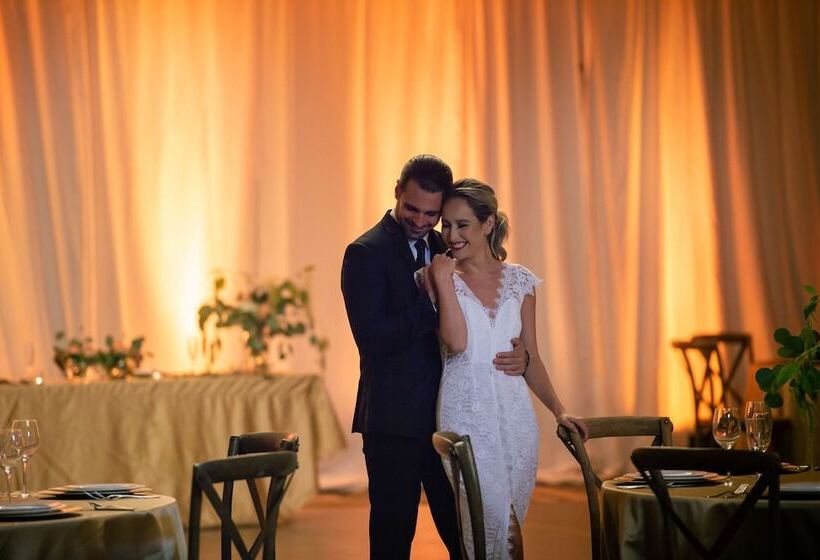 هتل Hilton Birmingham Downtown At Uab