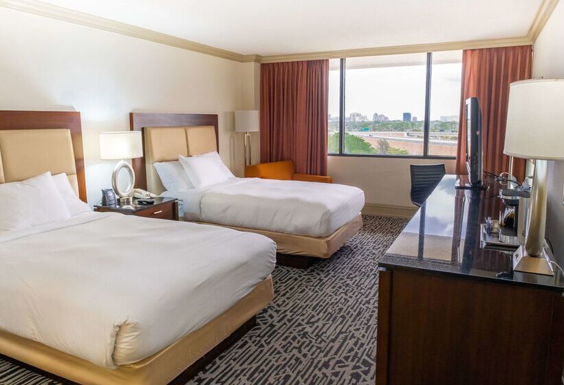 فندق Hilton Palm Beach Pbi