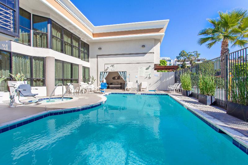 فندق Holiday Inn Express Newport Beach, An Ihg