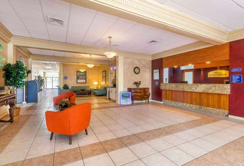 فندق Howard Johnson By Wyndham Lakeland