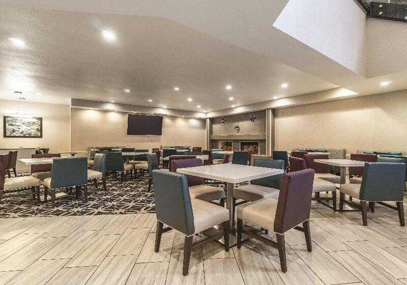 Отель La Quinta By Wyndham Glenwood Springs
