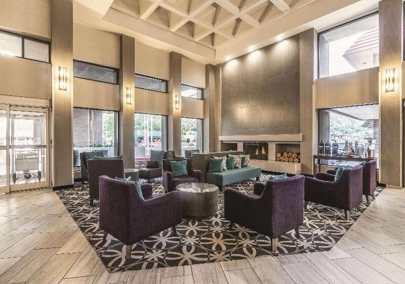 Отель La Quinta By Wyndham Glenwood Springs