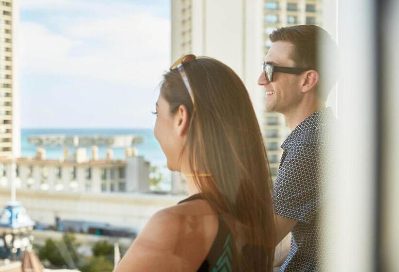 호텔 Outrigger Waikiki Paradise