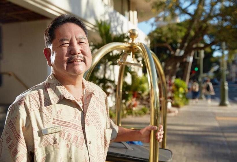 호텔 Outrigger Waikiki Paradise