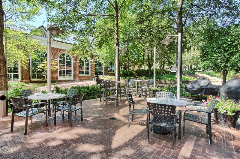 هتل Omni Charlottesville