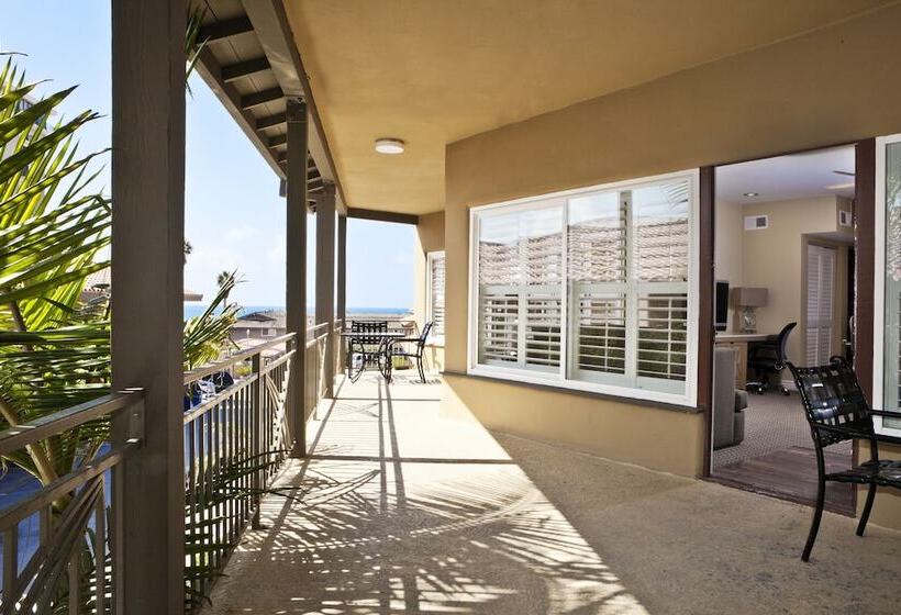 ホテル Pacific Shores Inn