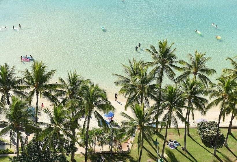 בית מלון כפרי Park Shore Waikiki