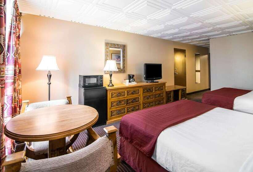 هتل Quality Inn